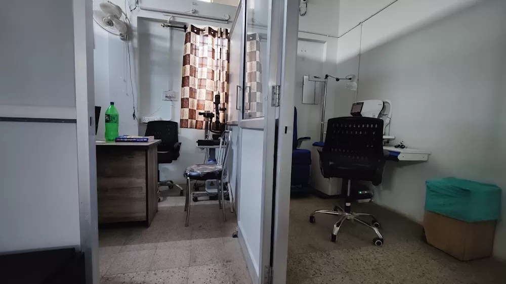 GOLDEN EYE HOSPITAL - Photo 5