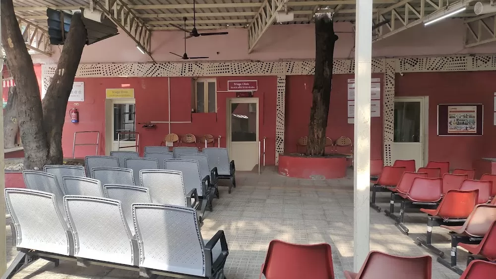 Dr. Shroff Charitable Eye Hospital - Photo 6