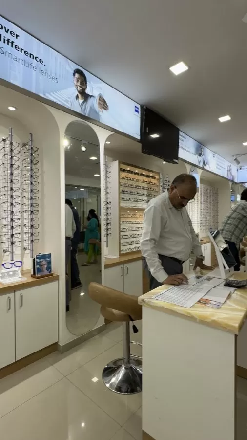 Vasan Eye Care Hospital - (Kukatpally, Hyderabad) - Photo 5
