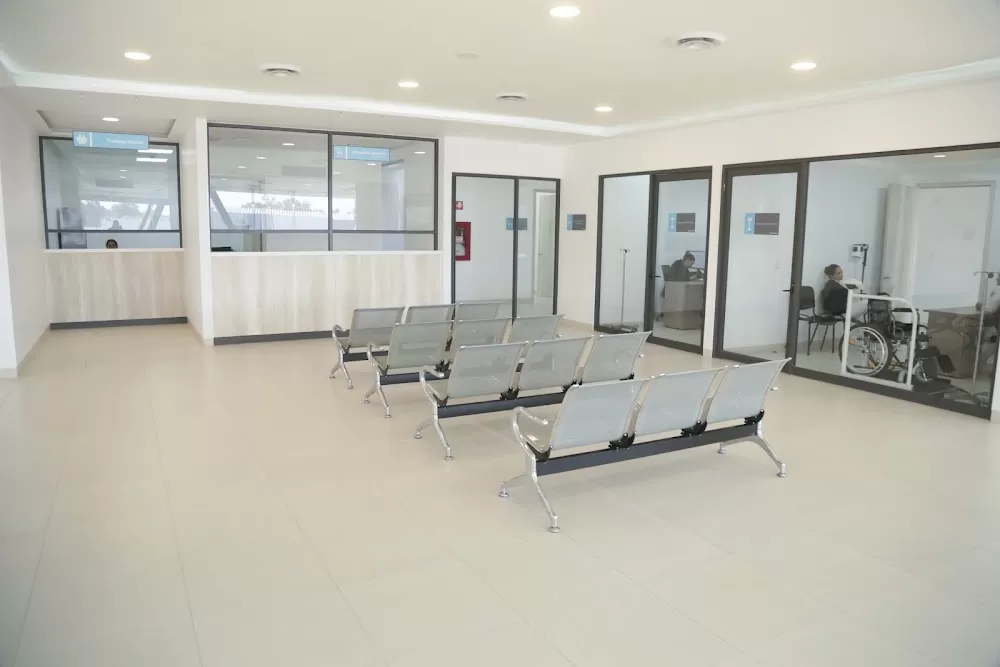 Hospital Civil de Oriente - Photo 1