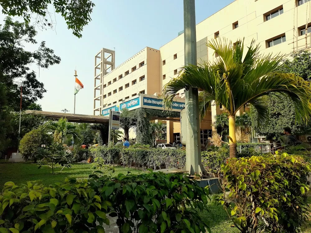 Best Pediatric nephrologist - Dr. Rajiv | Apollo Hospitals | Kolkata - Photo 2