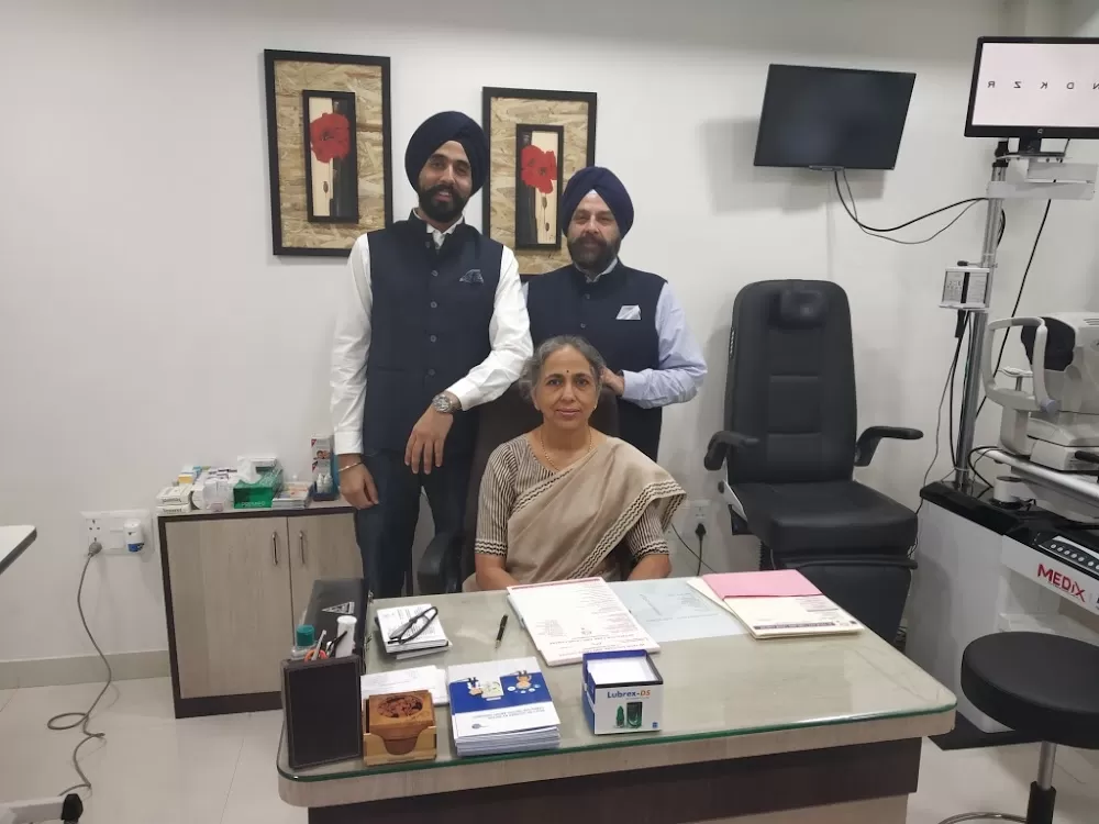 Dr. Manbir Singh - Best Cataract Surgeon, Glaucoma Expert, Lasik surgeon, Bhopal - Photo 6