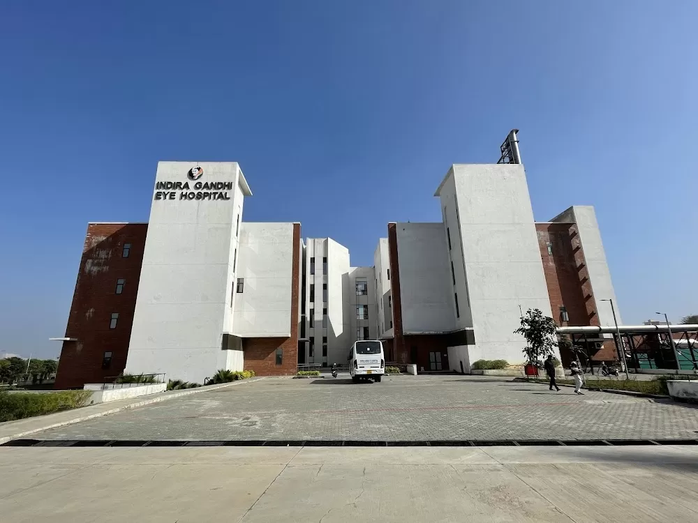 Indira Gandhi Eye Hospital: Best Eye hospital in Gurgaon, Lasik Surgery, Cataract Surgery - Photo 7