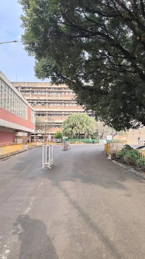 Nehru Hospital (NH) Block PGIMER Chandigarh - Photo 1