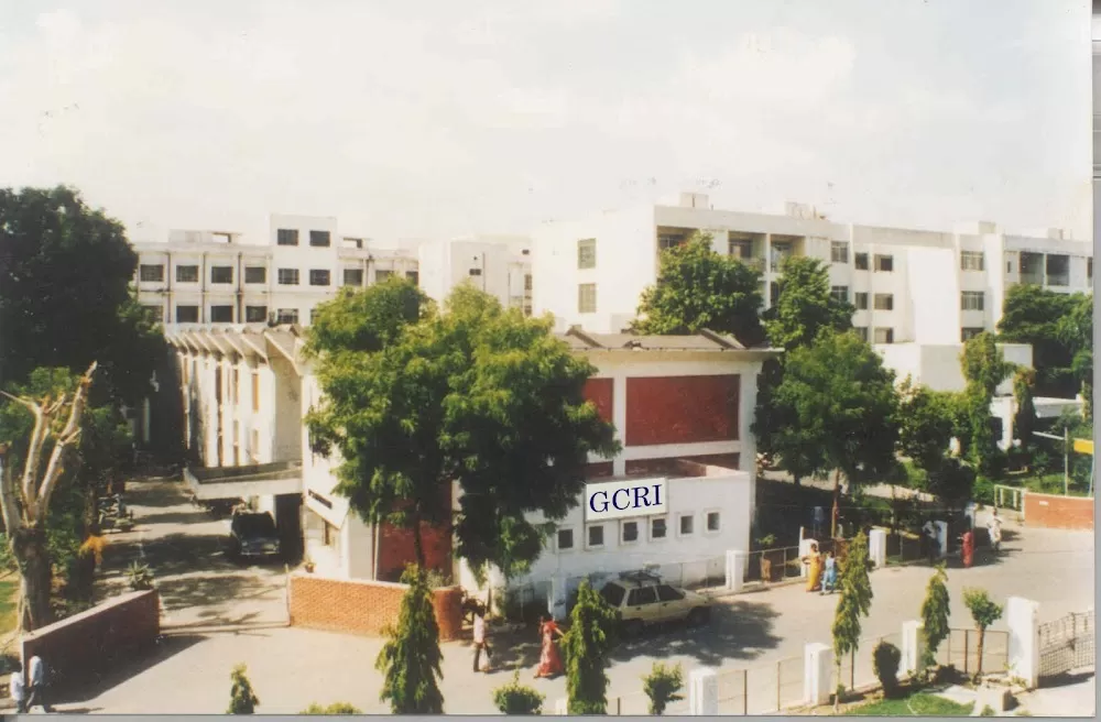 The Gujarat Cancer & Research Institute - Photo 5