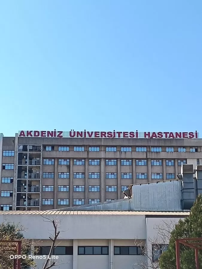 Akdeniz Üniversitesi Hastanesi - Photo 2