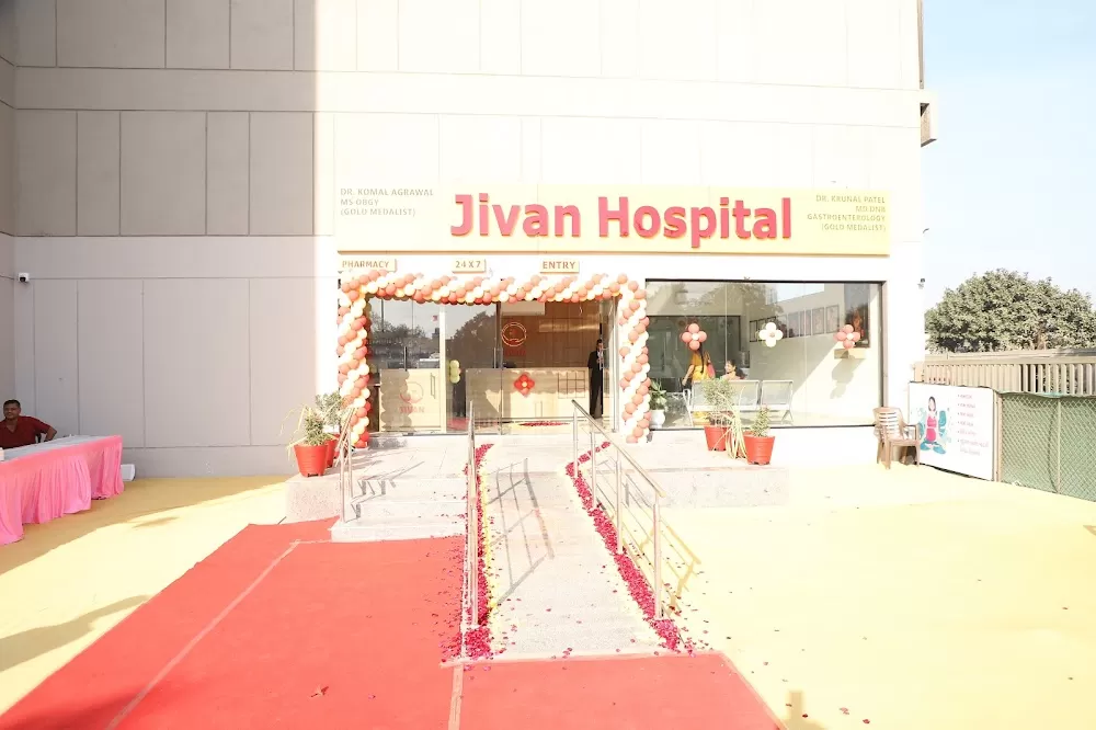 Jivan Gastro and Gynec Hospital - Photo 5