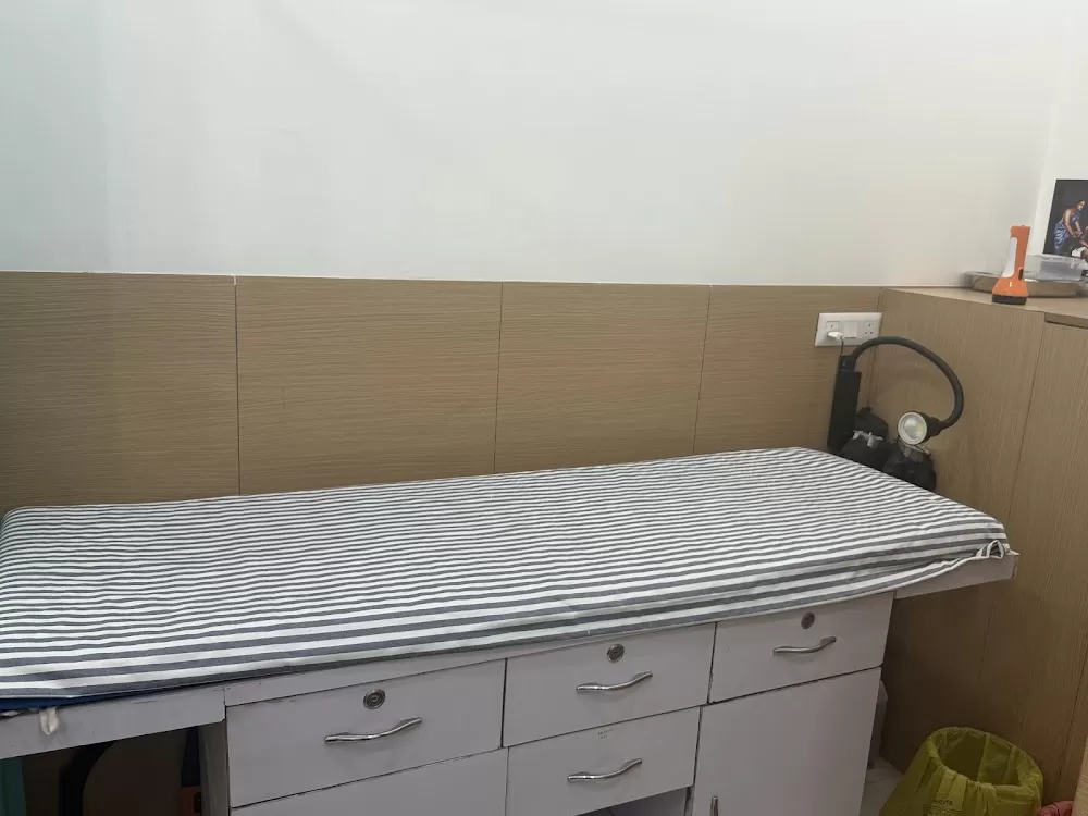 Dr Rahul Jaiswal Best Laparoscopic Surgeon in Noida, Best Proctologist in Noida, Piles Fissure Doctor in Noida, Gallstones - Photo 4