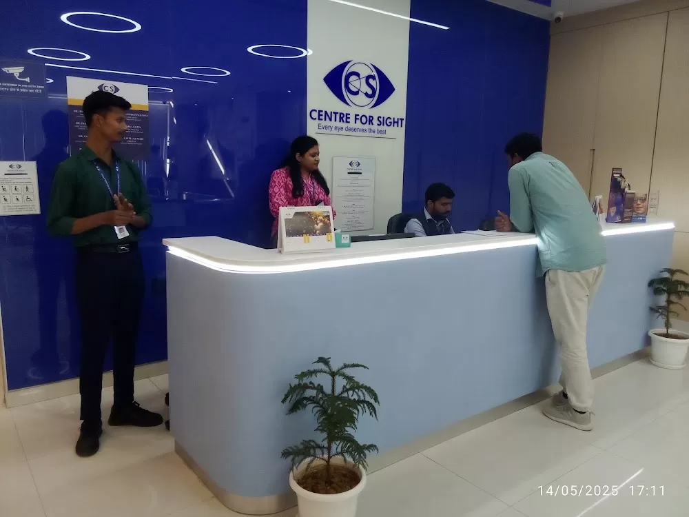 Centre For Sight Group of Eye Hospitals I M2K Corporate Park I Sector 51 I Gurugram - Photo 1
