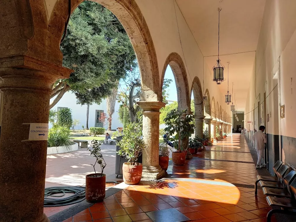 Old Civil Hospital of Guadalajara (Fray Antonio Alcalde) - Photo 2