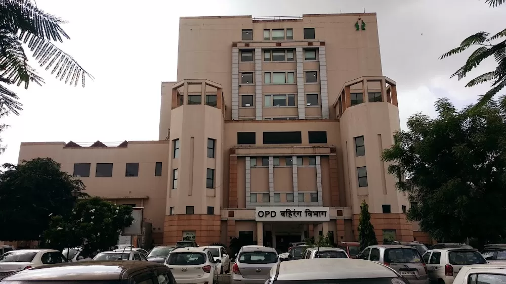 Fortis Escorts Hospital Jaipur | Best Internal Medicine Hospital in Malviya Nagar, Jaipur - Photo 1