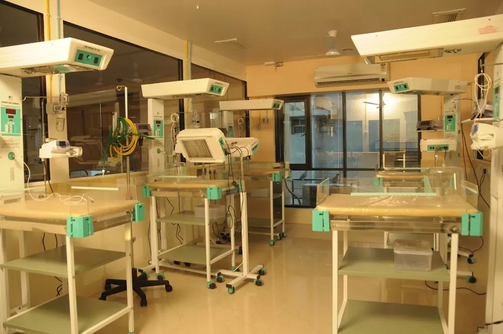 Gujarat Hospital - Photo 1