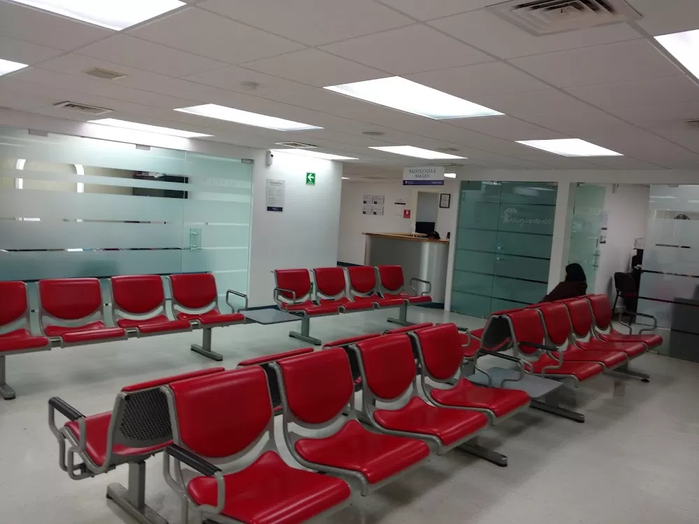 Hospital Vidriera CHRISTUS MUGUERZA - Photo 1