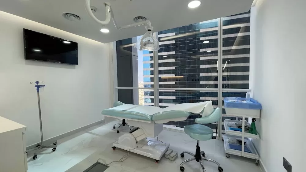 Paradise Poly Clinic - Photo 4