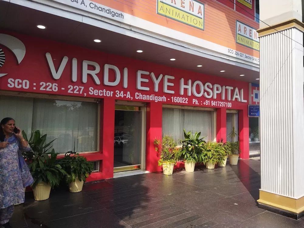 Virdi Eye Hospital - Photo 6