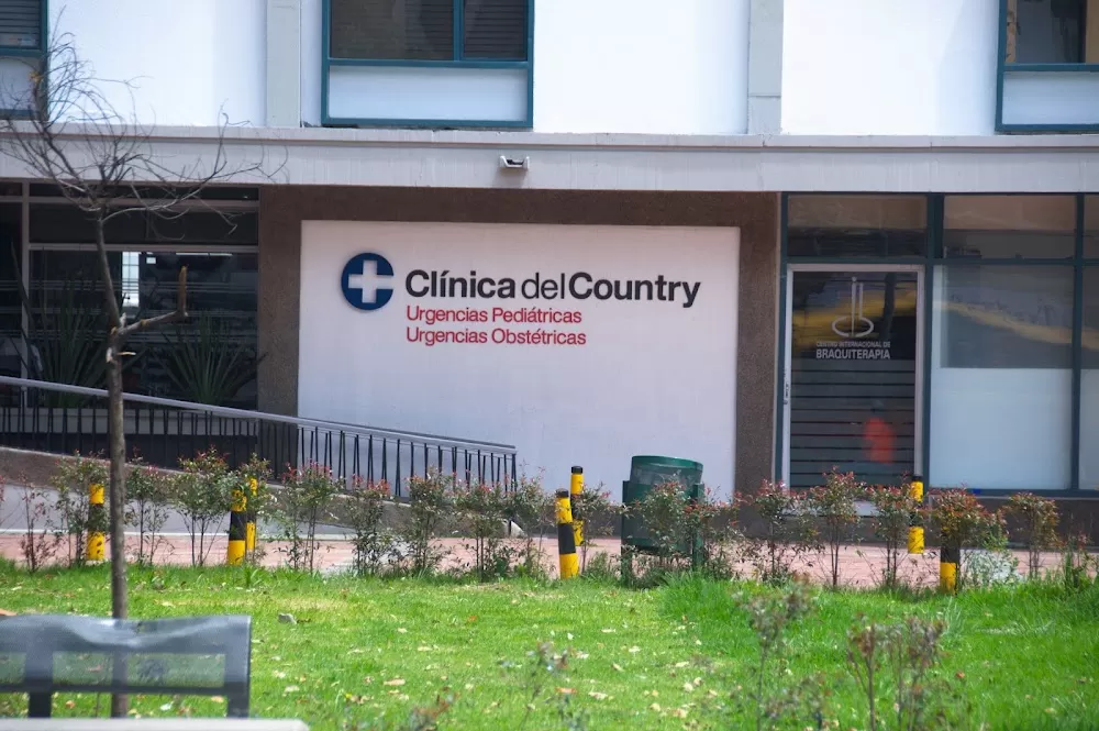 Clínica del Country Urgencias Obstétricia y Pediatría - Photo 7