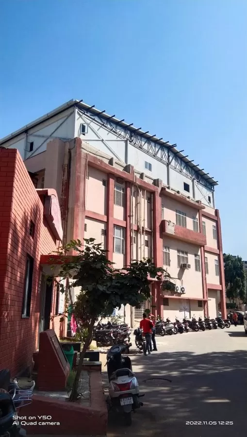 Sir Padampat mother and child hospital ( J K Lon hospital) - Photo 6