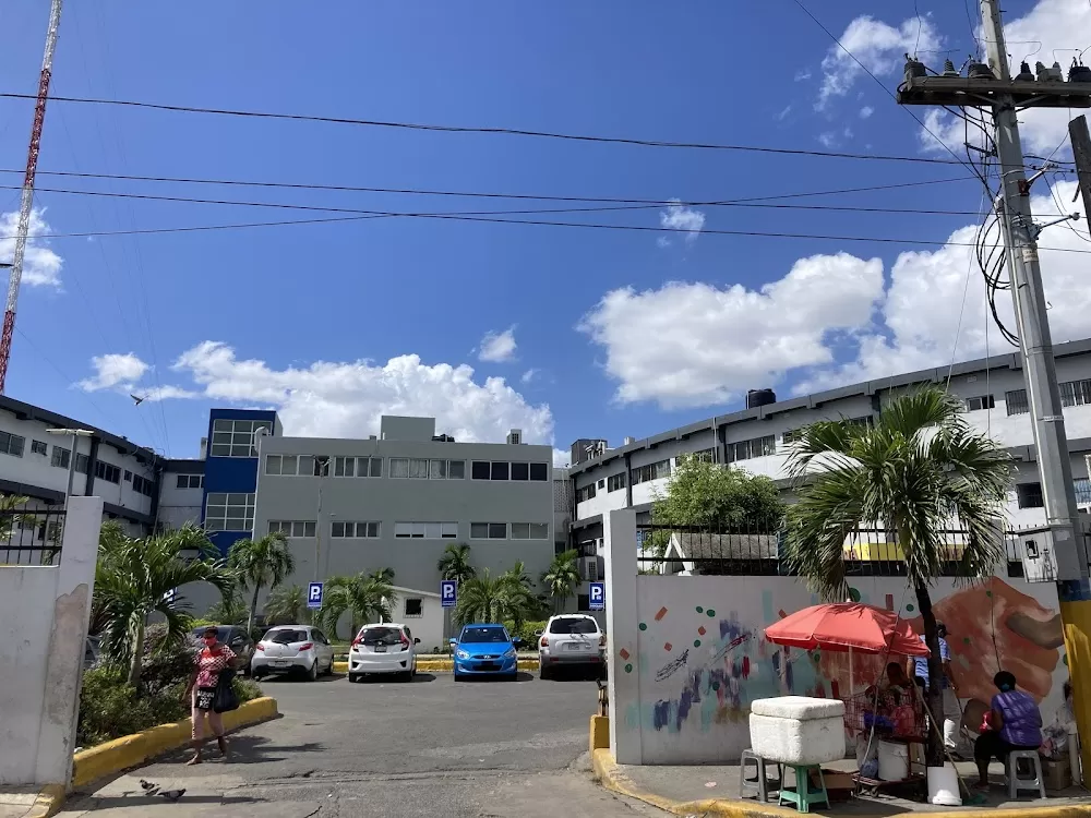 Hospital Materno - Infantil San Lorenzo de Los Mina - Photo 1