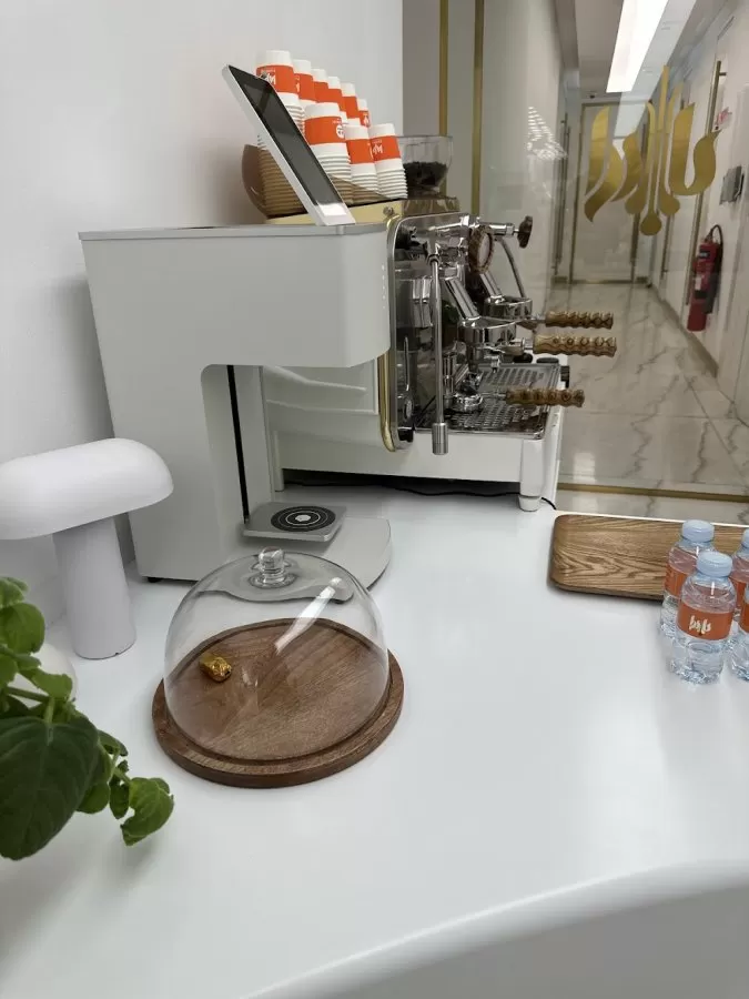 Padra Medical Center / مركز بادرا لزراعة الشعر - Photo 4
