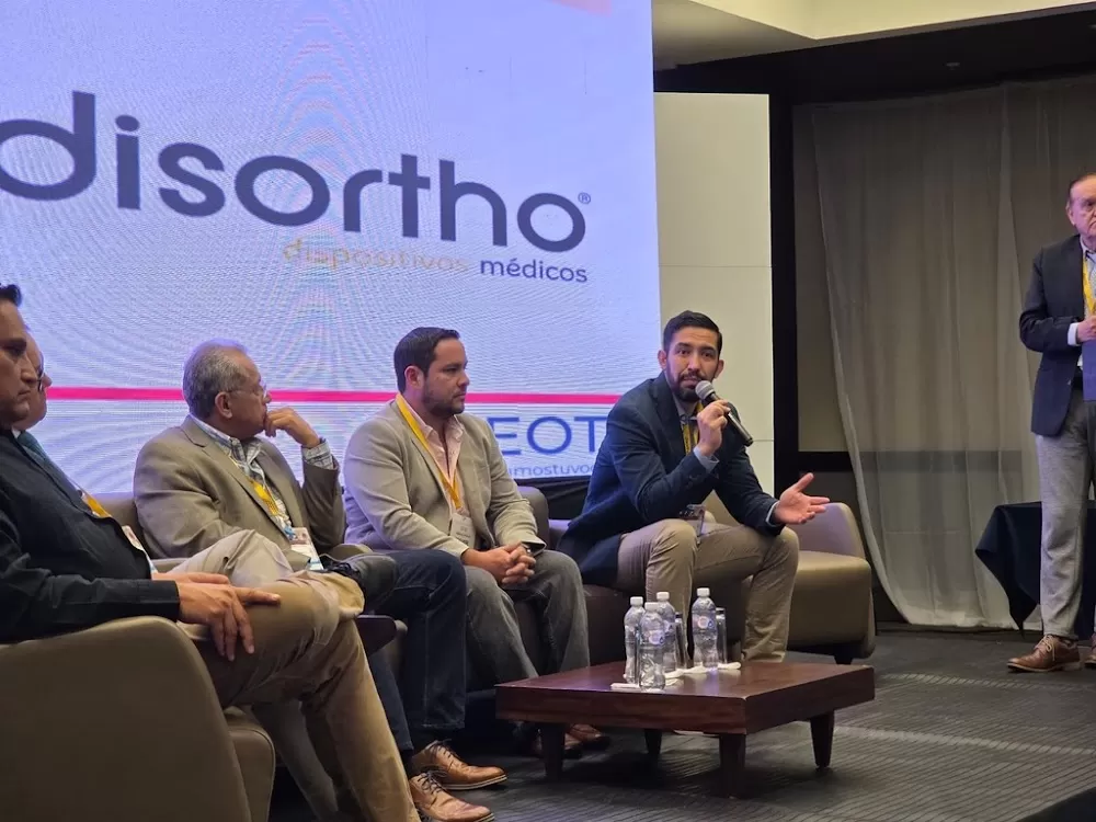 Dr. Pablo Vallejo Yepes - Photo 3
