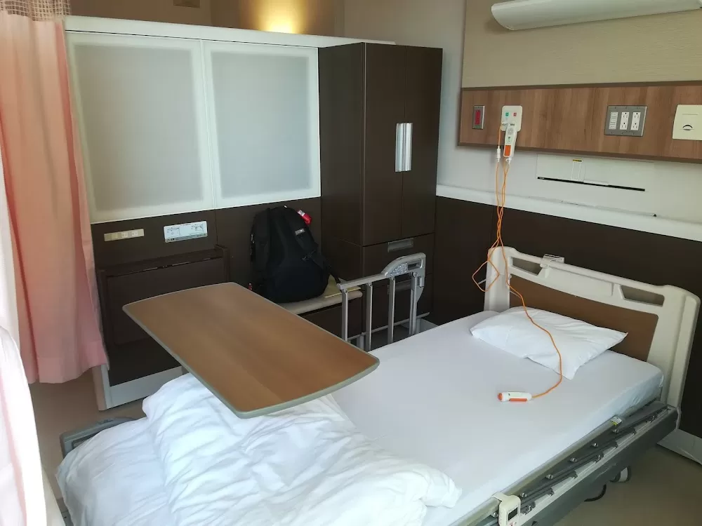 Nihon University Hospital - Photo 3
