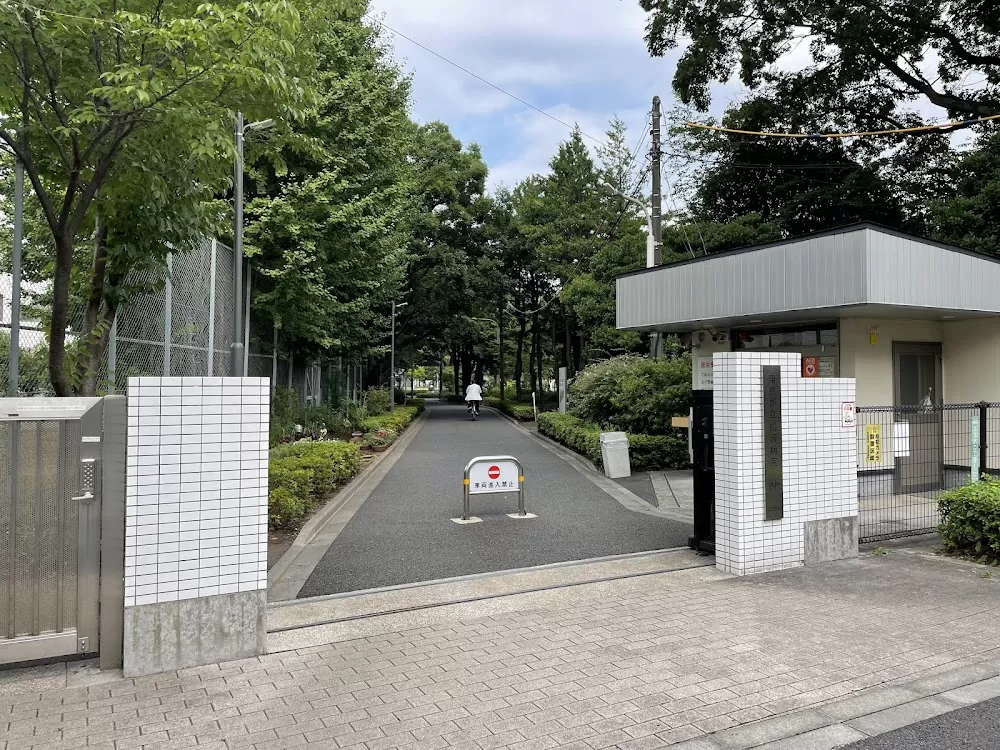 Tokyo Metropolitan Matsuzawa Hospital - Photo 1