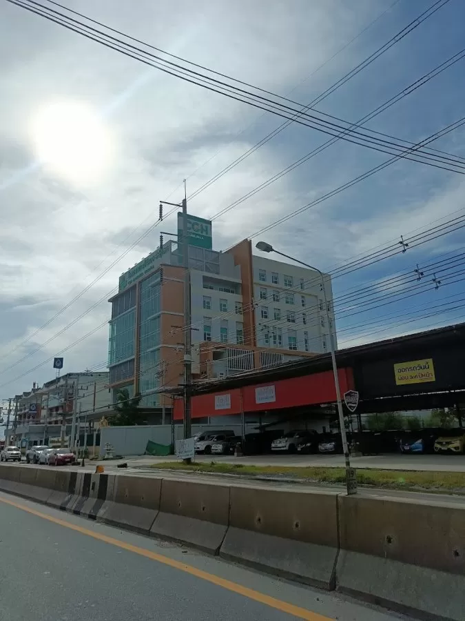 CGH Lamlukka Hospital - Photo 8