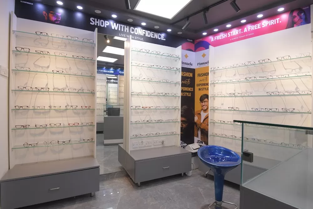 Eye-Q Super-Speciality Eye Hospitals - Photo 5