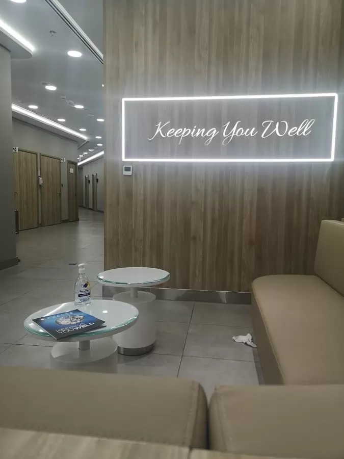 Canadian Specialist Hospital Clinics - Photo 6