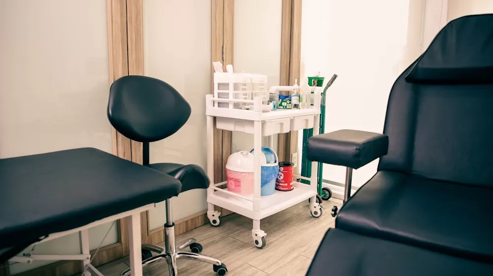 HealthDeliver Clinic Asoke - Photo 8