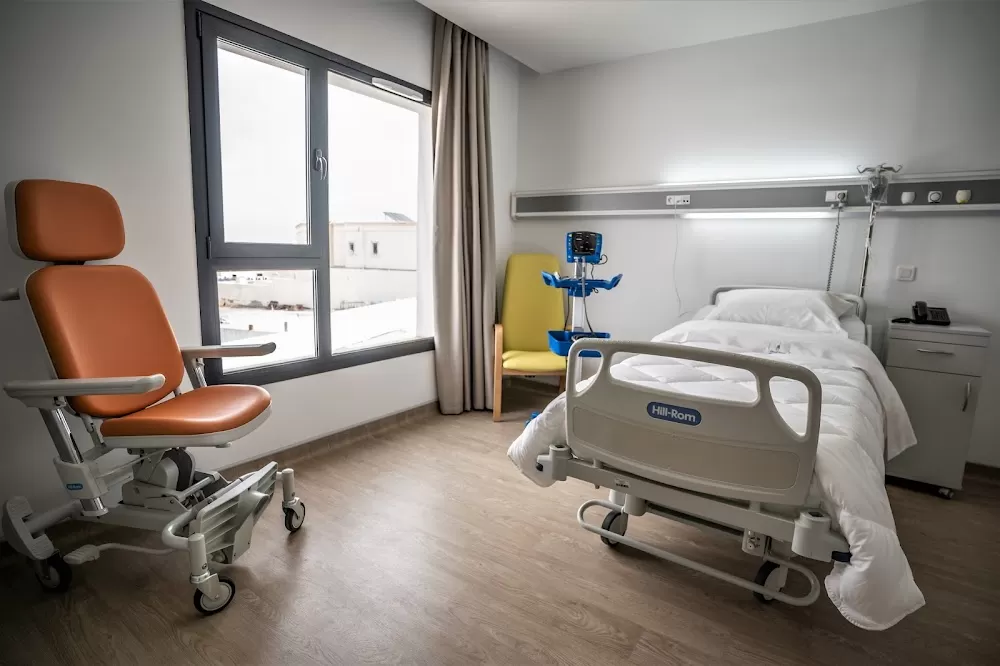 Amilcar International Hospital Center - Photo 4