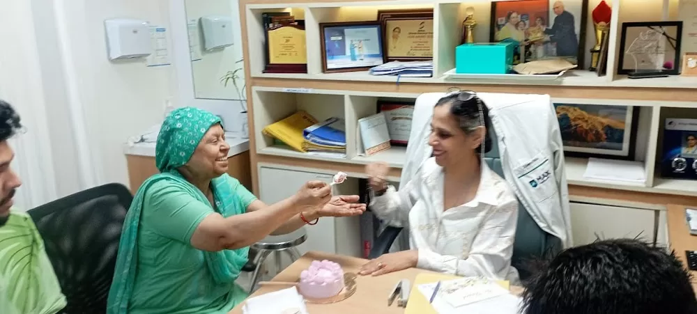 Dr. Meenu Walia - Photo 5