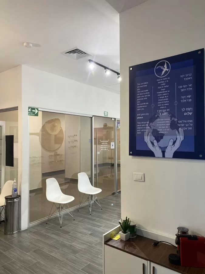 Oftalmólogo en Cancún | Dr Mario Riquelme | Enfoca Cancún - Photo 8