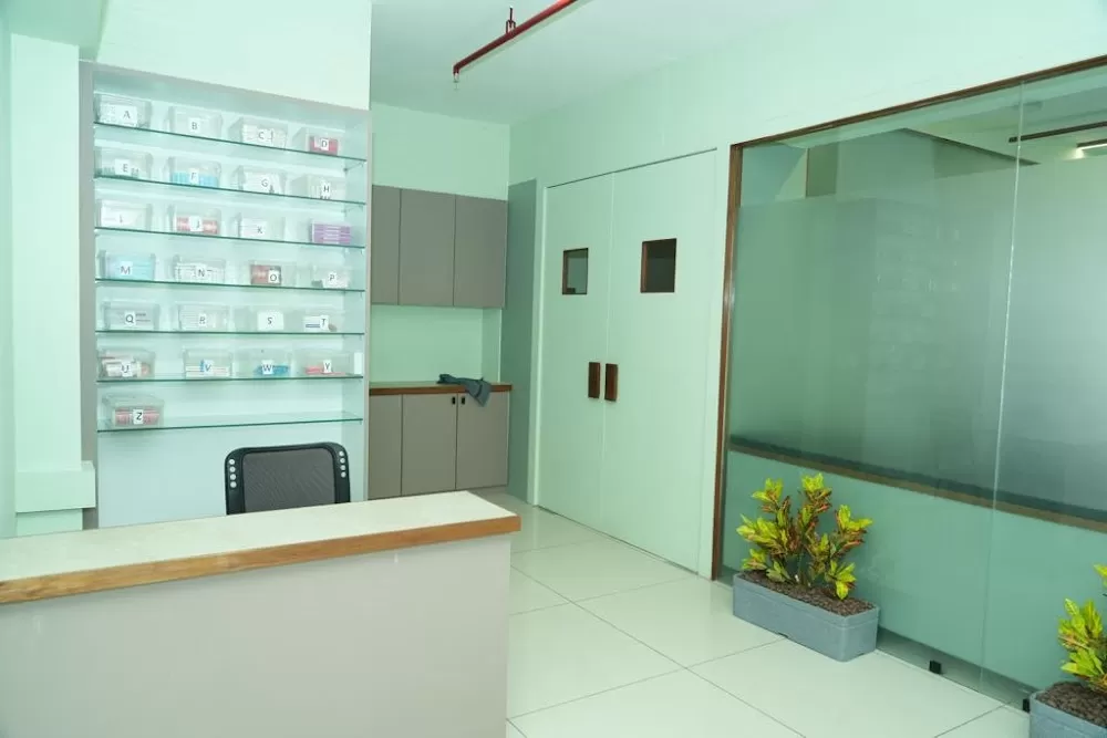 AHMEDABAD ORTHOPAEDIC CENTRE - Photo 2