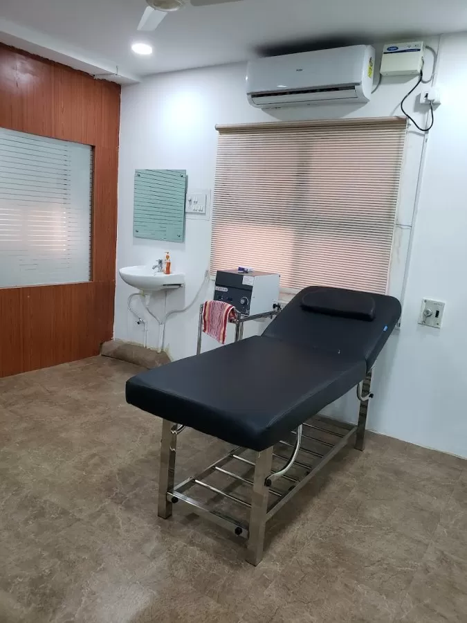 Smile n Glow Dental and Skin Hospital Karkhana - Photo 4