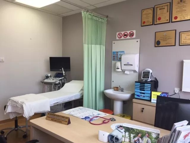 Klinik Dr Zaharuddin KL Gynaecologist Pakar Sakit Puan - Photo 2