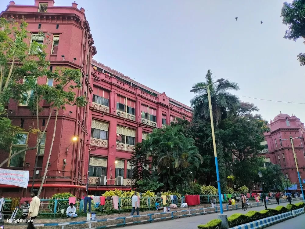 Institute of Post Graduate Medical Education & Research and SSKM Hospital - Photo 1