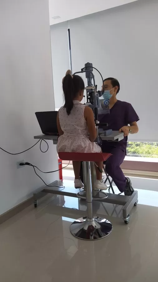 Dr. Leonardo Alvarez Osorio - Photo 6
