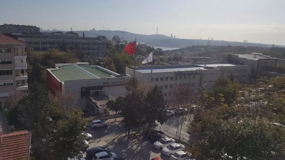 Yeditepe University Eye Center - Photo 2