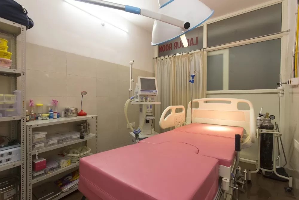 Galaxy hospital Bhopal - Photo 1