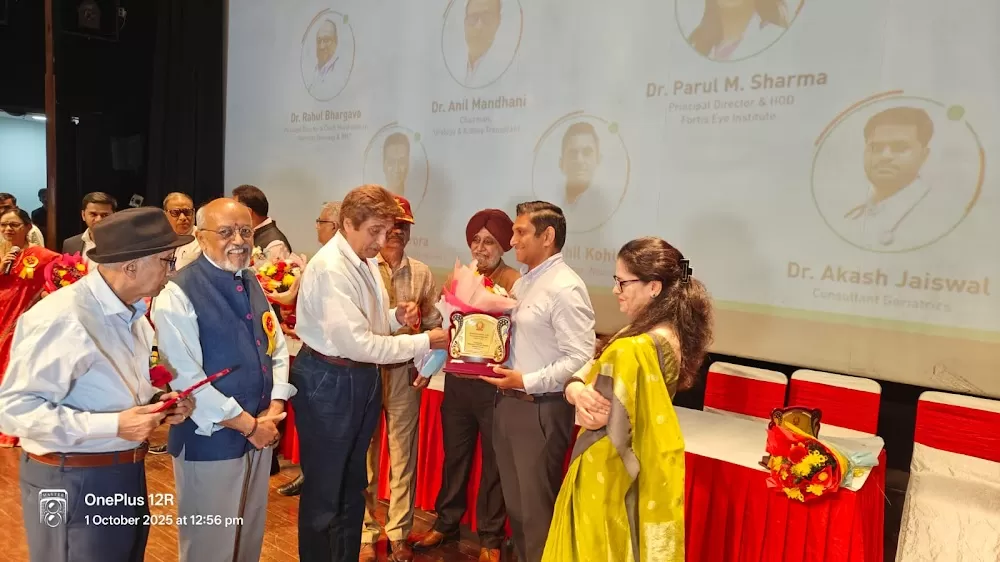 DR SAHIL KOHLI- Best Neurologist in Gurgaon, Parkinson Disease, Stroke Doctor, Headache Specialist, Epilepsy Treatment - Photo 7