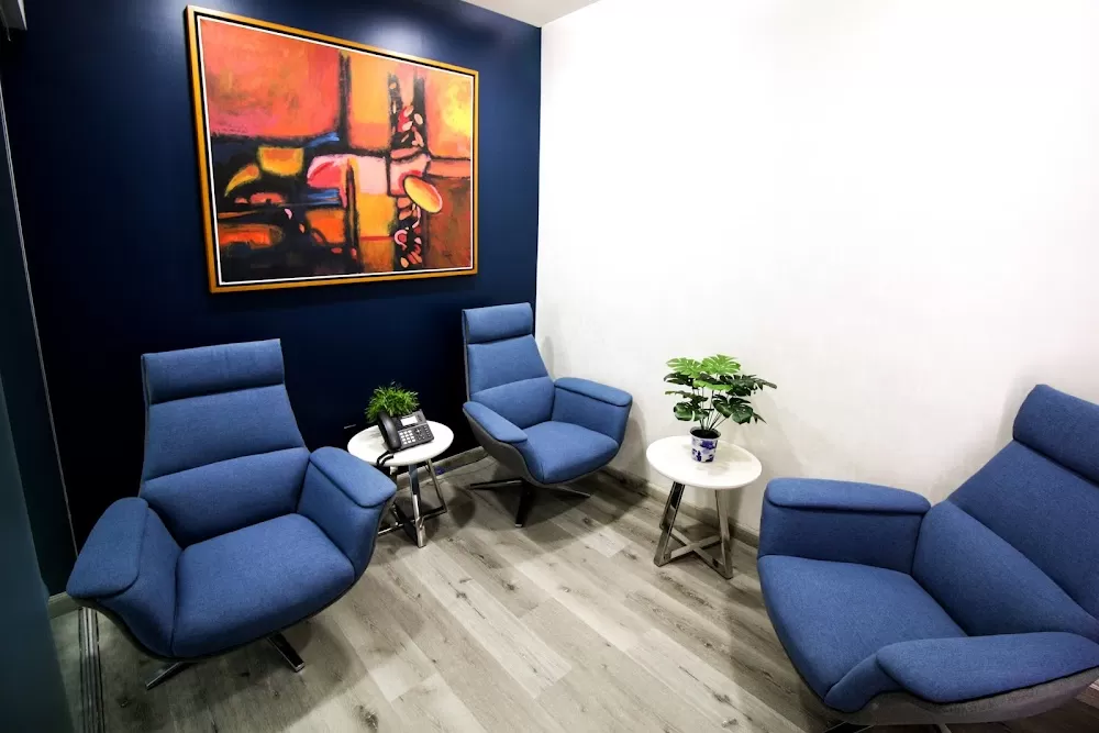Centro Avanzado de Urología - Plaza Península - Photo 4