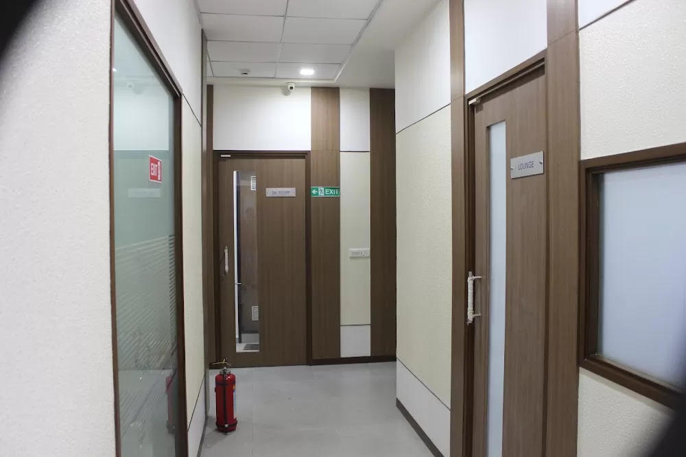 NANAVATY HOSPITAL - Photo 4