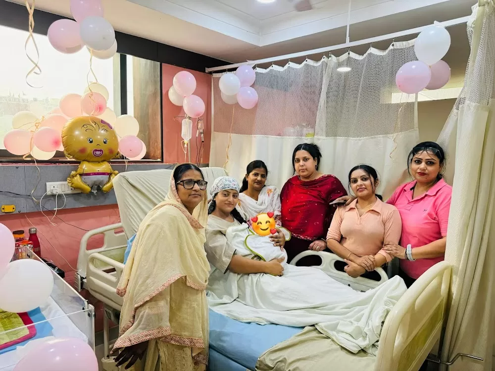 Triton Hospital - Photo 4