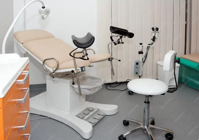 Adarsh Hospital - Maternity, Gynaecologist, Abortion, Child Health, Vaccination and Ultrasound center - Photo 1