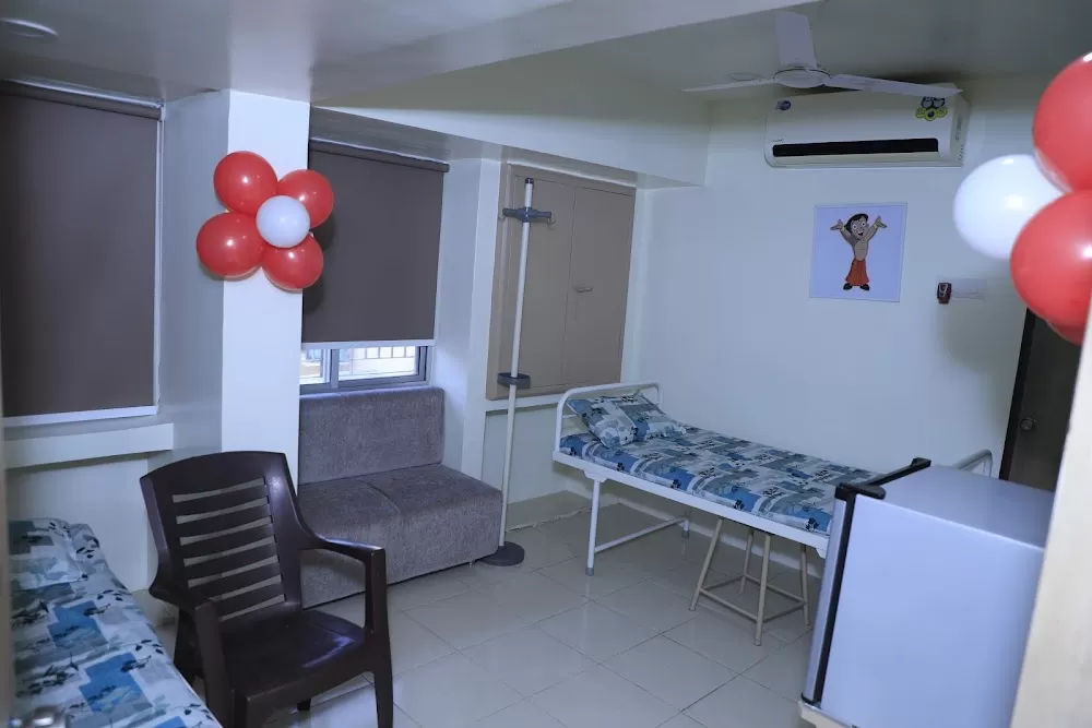 SHIVNATH CHILDREN HOSPITAL AND VACCINATION CENTER - Photo 3