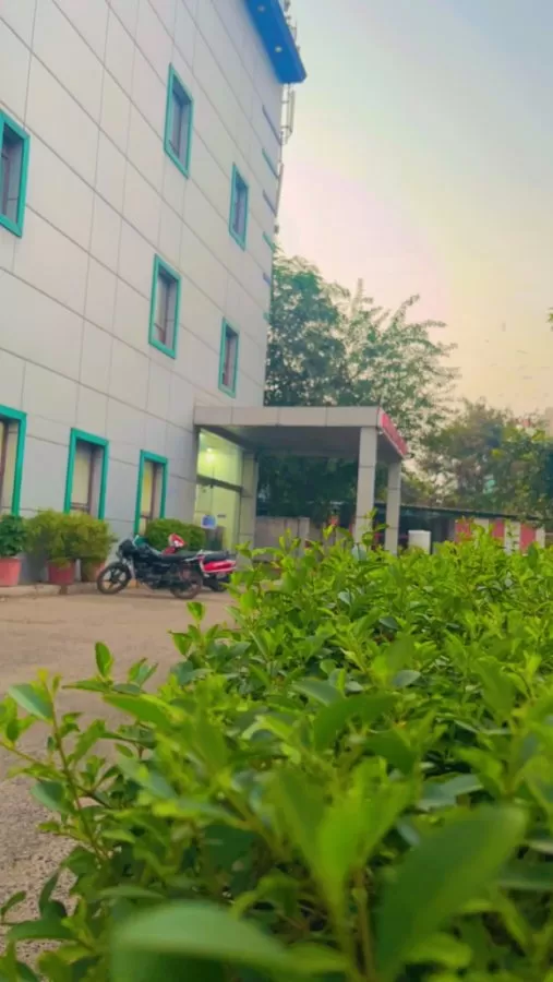 Polaris Hospital - Photo 1