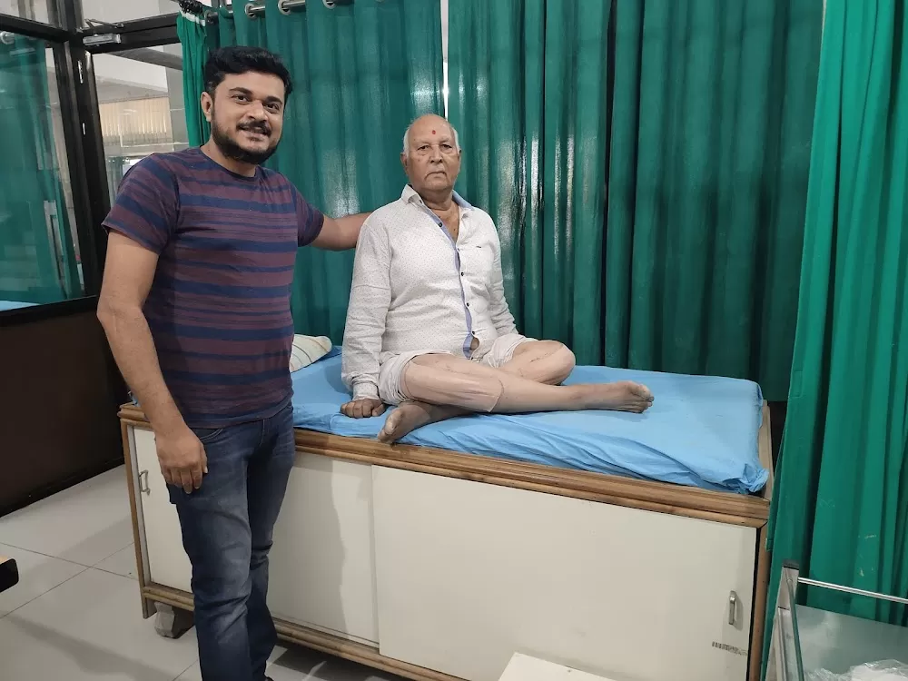 Dr Dhaval Patel - Photo 7