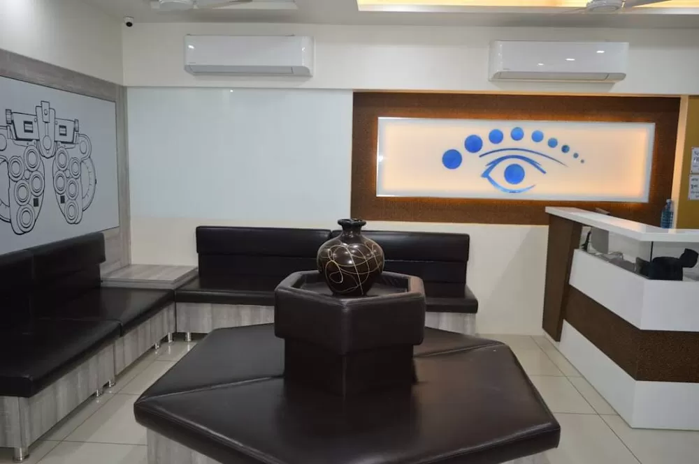 Pandya Eye Hospital (Dr. Nishidh Pandya) | Multispecialty Eye Hospital In Vadodara - Photo 2