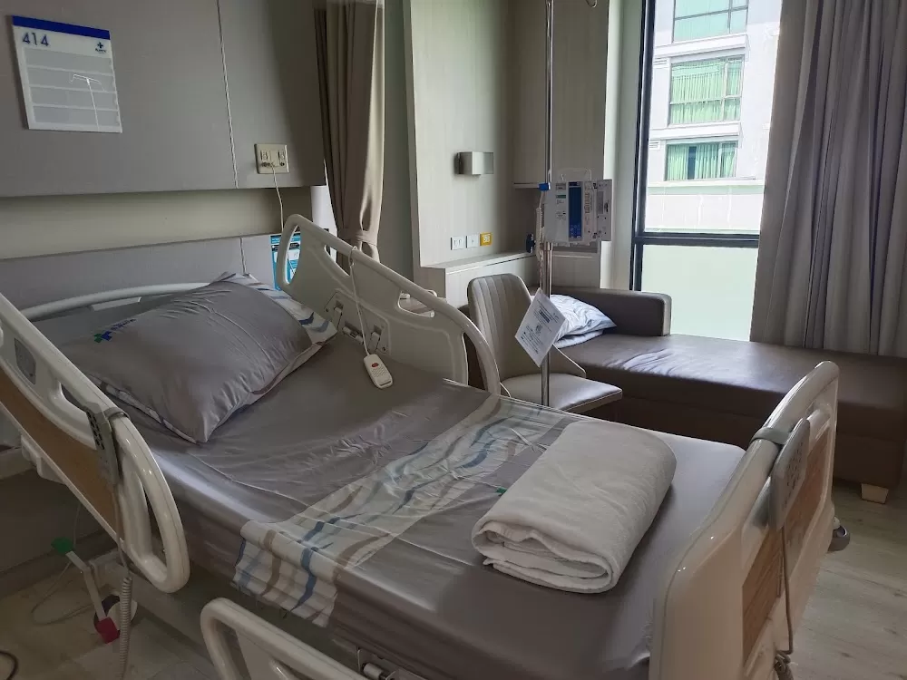 Synphaet Srinagarindra Hospital - Photo 8
